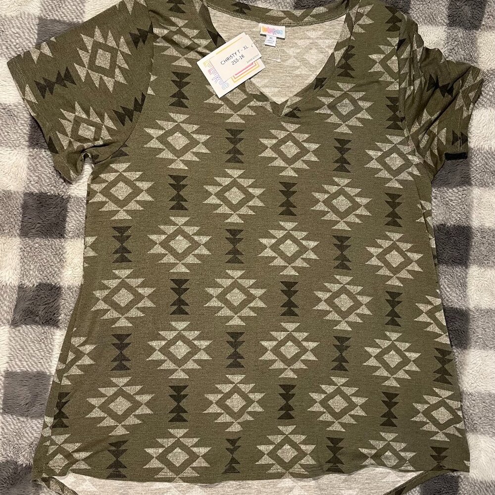 LuLaRoe Christy Tee  XL  NWT